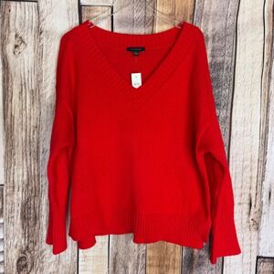 Ann Taylor V Neck Sweater Red Relaxed Fit Ribbed Hem Versatile Size Large NWT